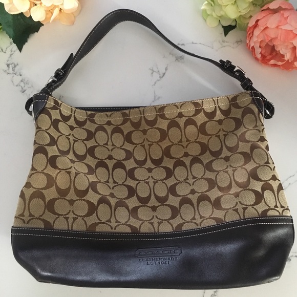 Coach purse. - Picture 8 of 8